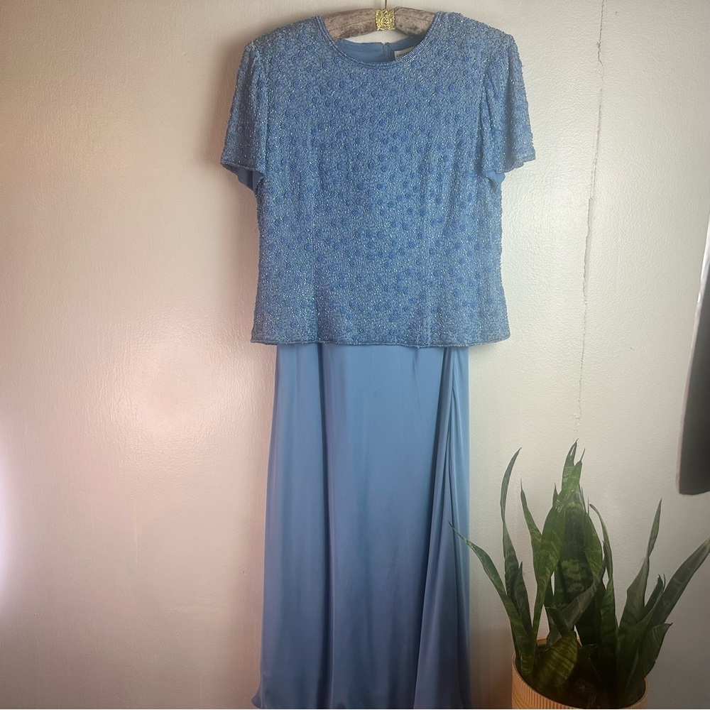 Adrianna Papell Occasions Two Piece Silk Long Beaded Gown in Vintage Blue Sz 16